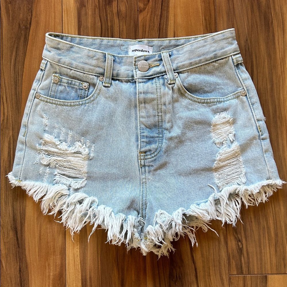 Superdown Light Wash Distressed Denim Shorts - Picture 2 of 5